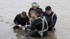 Las im�genes del naufragio en el r�o Yangts� en China