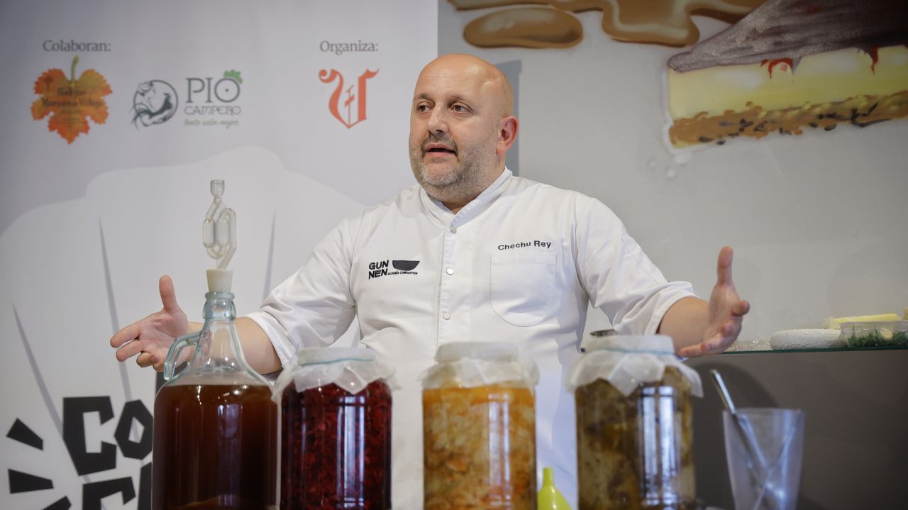 Bebida a base de pan y tarta de queso sin queso con Chechu Rey en Cociña Capital A Coruña