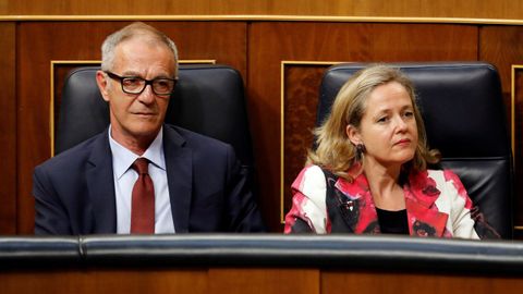 El ministro de Cultura, Jos� Guirao, y la ministra de Econom�a, Nadia Calvi�o.