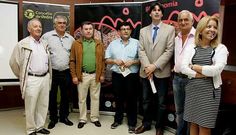 Hosteleros de Vedra y cargos pol�ticos presentaron en Santiago esta ruta gastron�mica. 