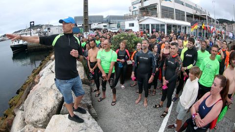  Traves�a a Nado Illa de R�a organizada por la asociaci�n contra el cancer de Ribeira 2026