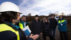 La presidenta de Redeia, Beatriz Corredor; la delegada del Gobierno, Adriana Lastra, y el consejero de Ciencia, Industria y Empleo del Principado de Asturias, Borja Snchez, visitan las obras de desmantelamiento de la lnea Lada-Velilla.
