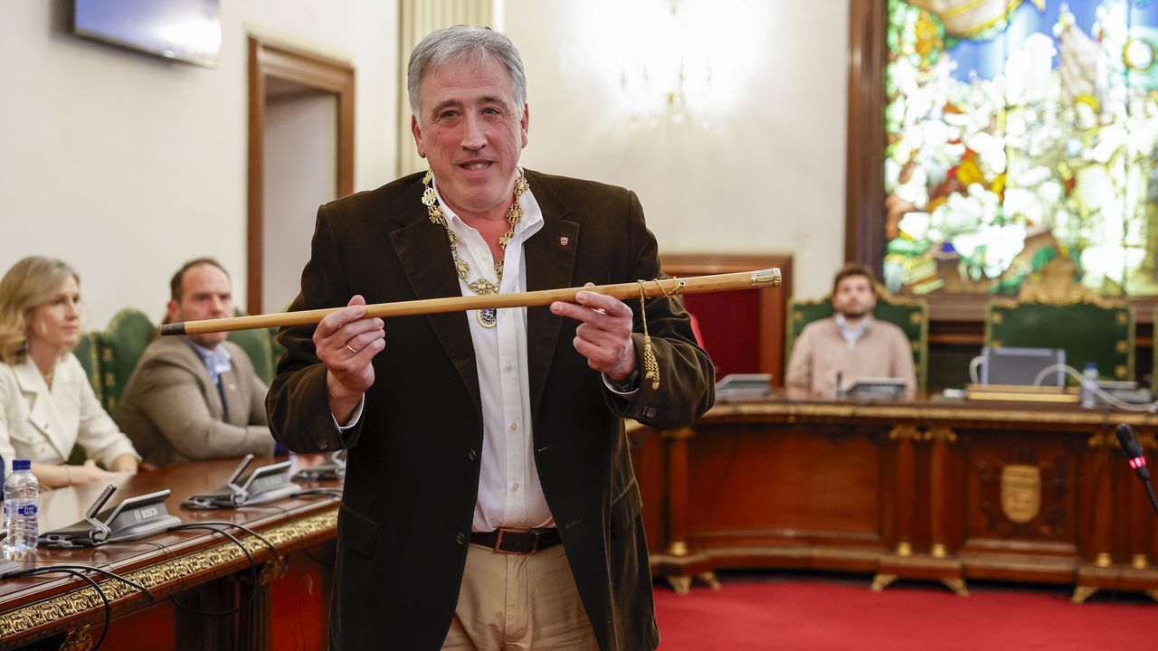 El PSOE y Bildu consuman su alianza con la investidura de Asiron en ...