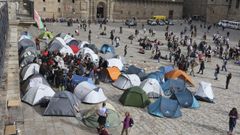 Acampada por la vivienda en la Praza do Obradoiro