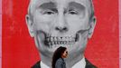 Mural contra la guerra lanzada por Putin, en Bucarest.