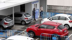 Vista este lunes del autocovid instalado en el Hospital Uneversitario Central de Asturias (HUCA)