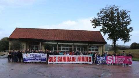 Imagen de archivo de una anterior concentracin por la sanidad pblica en Abell (Frades) el pasado ao