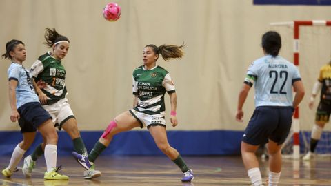 El Valdetires en un partido de esta temporada en Esteiro.