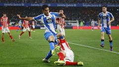 El fabrilista Alfaro sali� en los instantes finales del D�por-Sporting de la primera vuelta