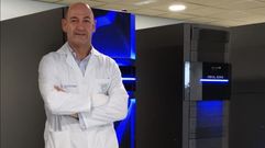 Ramiro Fern�ndez en el Centro de Proceso de Datos del HULA