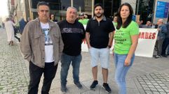 De izquierda a derecha: Vicente Vidal, de la Federaci�n de Industria de la CIG; Jos� �ngel Ventureira, secretario general de FICA UGT de Ferrol; Diego Penedo, de UGT, y Nuria Fern�ndez, secretaria de la Federaci�n de Industria de CC.OO. de Ferrol