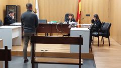 El acusado, durante el juicio en Ourense