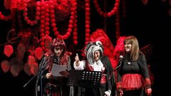 Las alpuxarradas�llenan el teatro de�Viveiro