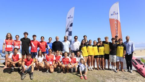 Autoridades, representantes de las federaciones y del Sysca y del Sal,�este lunes en la presentaci�n.