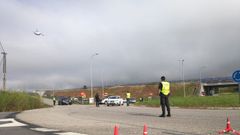 Por aire, desde un helic�ptero, y por carretera, el control de las restricciones en A Mari�a es continuo