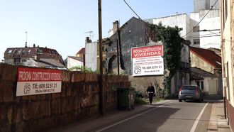 Construcci�n de nuevas viviendas en un solar de la calle Lepanto de Ribeira