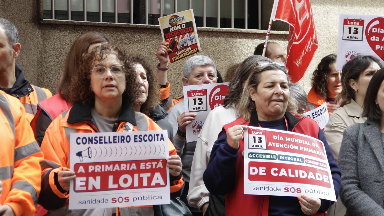 Protesta en el centro de salud de San José de A Coruña por la atención primaria