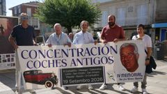 Presentaci�n de la concentraci�n de coches antiguos de O Carballi�o
