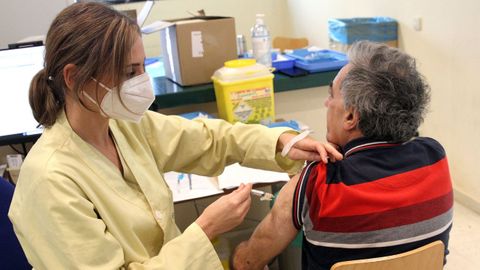 A vacinación é a medida máis efectiva contra a gripe. 