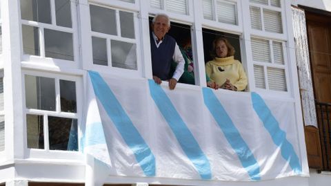 Raigame volveu ateigar de xente Vilanova dos Infantes.Desfrutando da festa desde a fiestra engalanada para a ocasi�n.