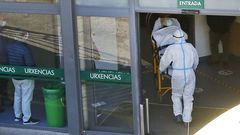 En hospitales del �rea sanitaria de Pontevedra y O Saln�s hay 37 pacientes hospitalizados por covid, siete de ellos graves en la uci de Montecelo. En la imagen, la entrada de urgencias