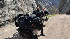 Roi Breogn recorrera 17.000 kilmetros con su moto