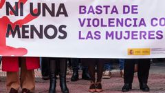 Minuto de silencio por el asesinato de Mar�a Bel�n Fern�ndez en Mos, en la Delegaci�n del Gobierno en Madrid 