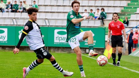 Sa&uacute;l en el partido ante Unionistas en la que fue su primera titularidad en Liga. 