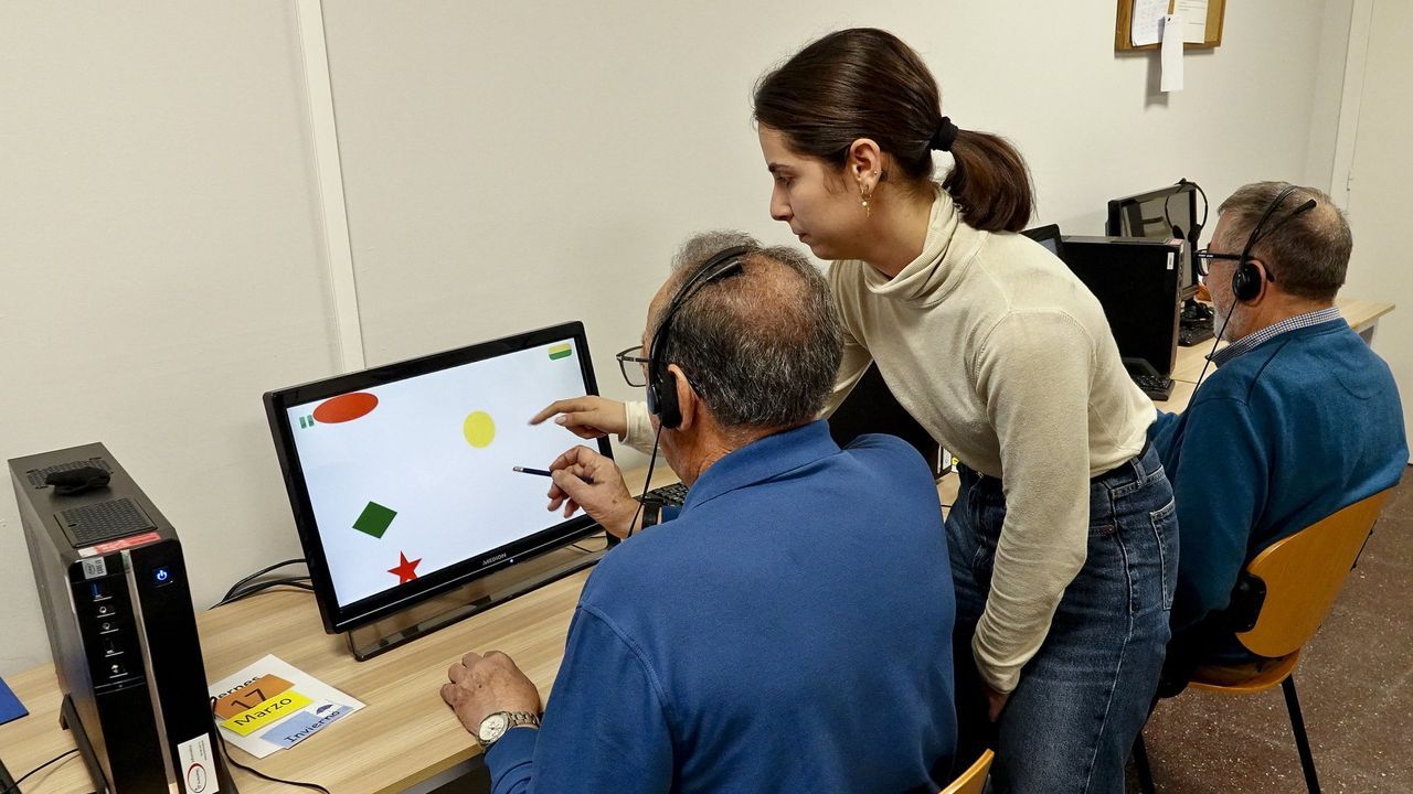 El proyecto Velas por el Alzhéimer arranca en Vigo con el mar como terapia