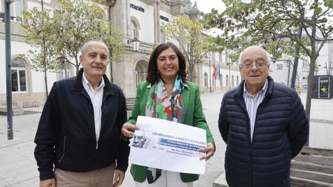 Ramón Carballo, Elena Candia y Xulio Xiz