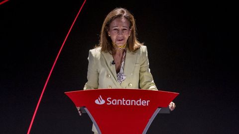 La presidenta de Banco Santander, Ana Bot�n, en un acto celebrado por la entidad el pasado mes de mayo.