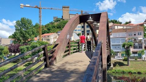 La pasarela est� cortada desde este jueves por las obras de reparaci�n