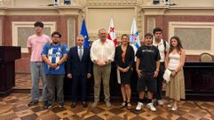 Recepci�n institucional en Tiflis (Georgia) de los j�venes y el regidor larach�s 