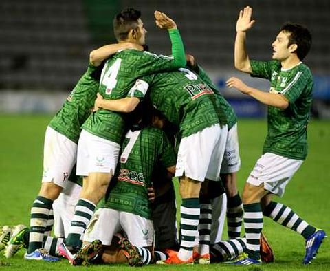 El conjunto verde lleva tres victorias seguidas en A Malata.
