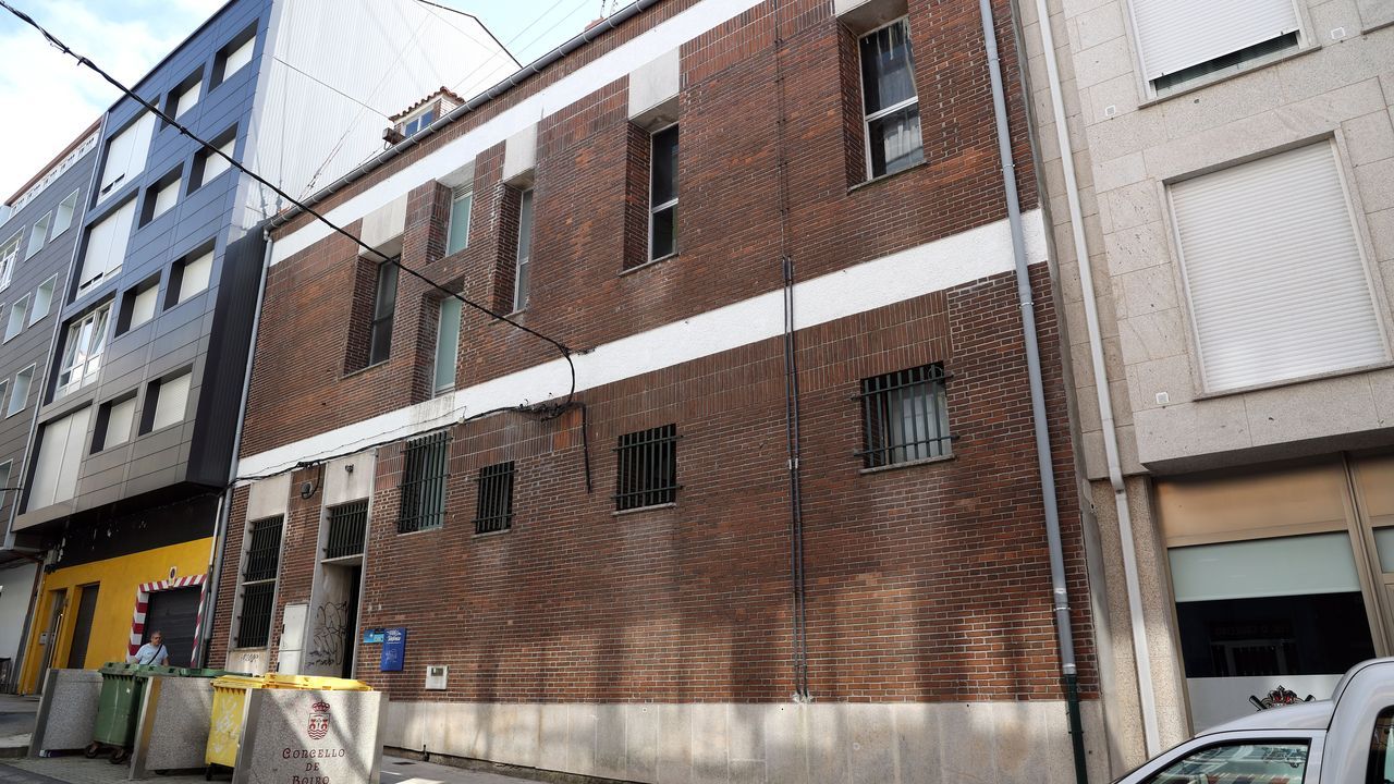 Los edificios que la modernidad dejó sin inquilinos y sin planes de futuro en Barbanza
