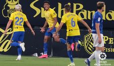 gol Lozano Espino Jose Mari Carlos Hernandez Cadiz Real Oviedo Carranza.Anthony Lozano celebra su gol ante el Real Oviedo