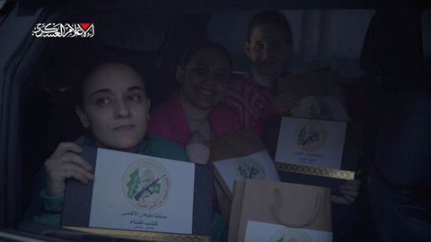 Ham�s libera a las tres primeras rehenes israel�es