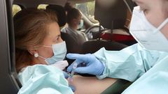 Oviedo puso en marcha un sistema de vacunaci�n en veh�culos