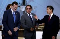 Rajoy con el presidente de Televisa, Emilio Azcrraga, y Pea Nieto en el Foro de Comunicacin. 