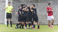 Los jugadores del Mux�a celebrando el gol de V�ctor Alcaina ante el San Lorenzo