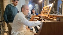 Juan de la Rubia toca el �rgano de la Catedral de Santiago