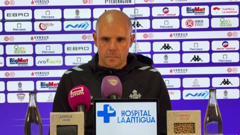 El t�cnico del Celta Fortuna, Fredi �lvarez, en la rueda de prensa posterior al partido ante el Guadalajara.