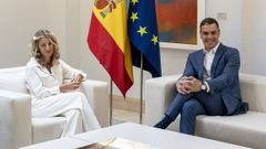 Yolanda Daz y Pedro Snchez, en una foto en la Moncloa tras el acuerdo del PSOE y Unidas Podemos sobre los Presupuestos del 2023