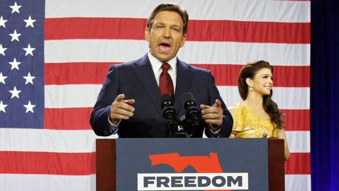 El republicano Ron DeSantis, reelegido gobernador de Florida en las elecciones de medio mandato, se perfila como posible rival de Trump en la nominacin presidencial para el 2024