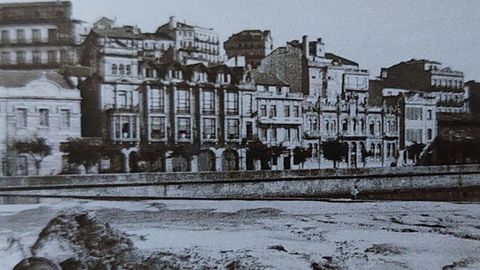 Calle de C�novas del Castillo