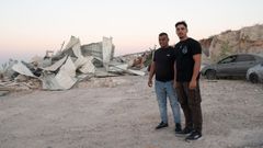 Tamer Galih, de 23 aos, y su to Yahya, en Cisjordania.