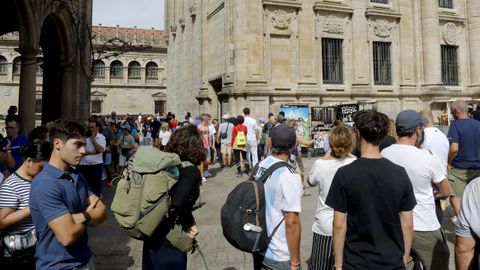 Largas colas para acceder a la Catedral