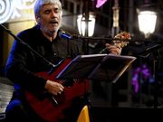 El cantautor Miro Casabella naci� en Ferreira do Valadouro.