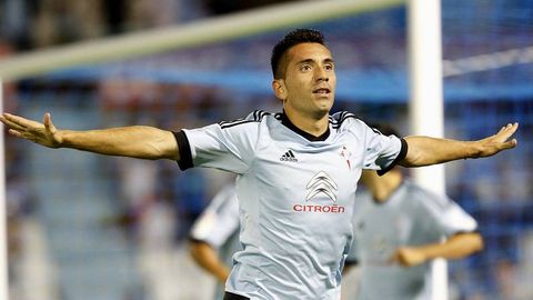 Charles celebra su gol al Espanyol