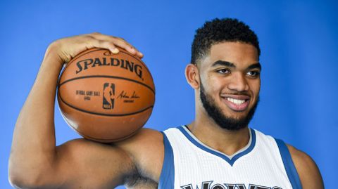 Karl-Anthony Towns, durante el d�a abierto a los medios en los Minnesota Timberwolves